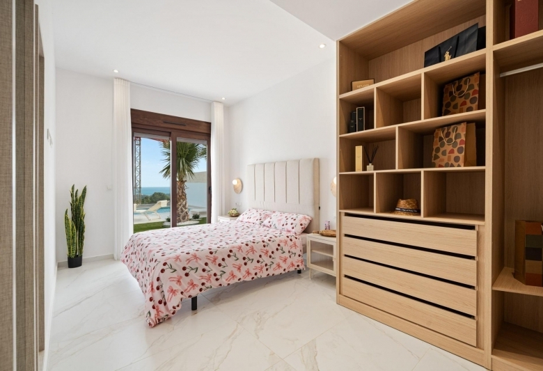 Villa de nueva construcción de una planta y piscina privada en Polop