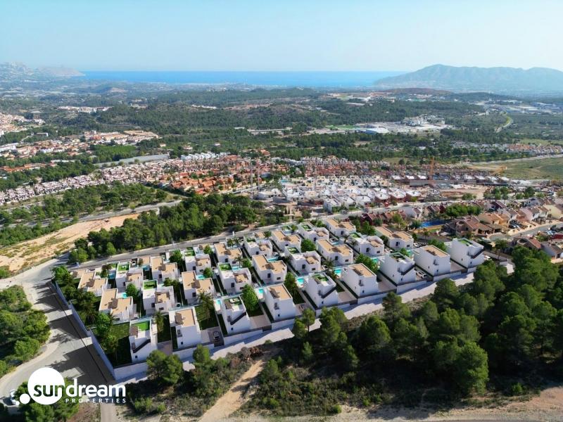 g_40114-15-38 Villa de nueva construcción de una planta y piscina privada en Polop