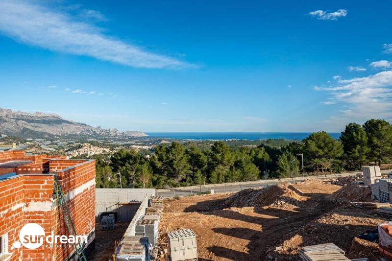 g_40114-15-6 Villa de nueva construcción de una planta y piscina privada en Polop