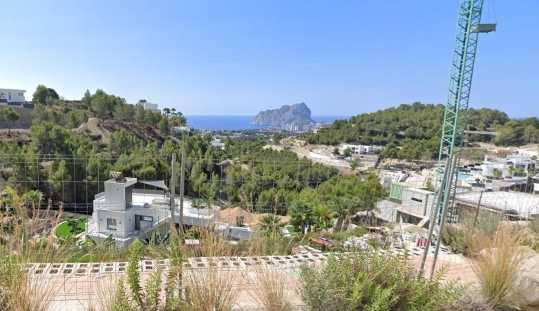 Villa de lujo de 4 dormitorios a la venta con vistas al mar en Benissa Costa