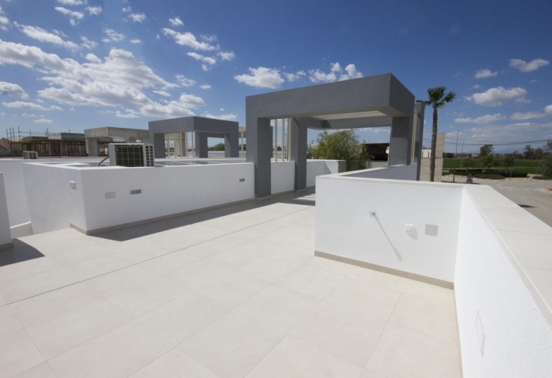 Bungalow en venta obra nueva con piscina San Fulgencio