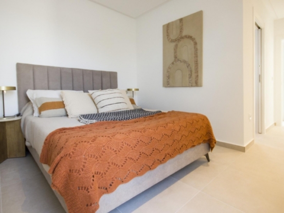 Bungalow en venta obra nueva con piscina San Fulgencio