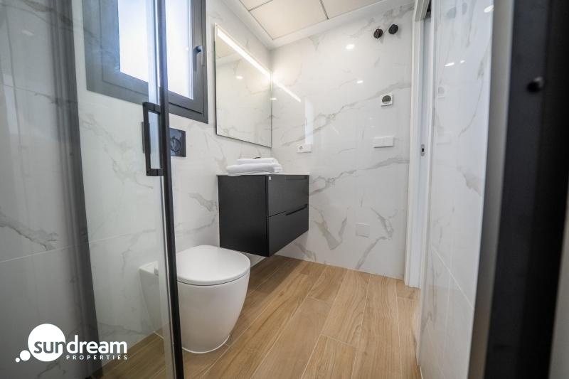 Villa obra nueva venta con piscina La Finca Golf Algorfa