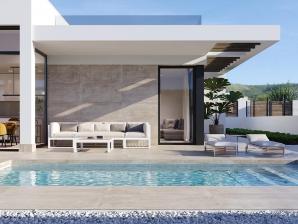 Chalet en una planta con solarium y piscina privada en Golf Resort, Murcia