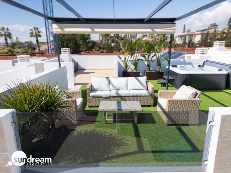 Villa en venta obra nueva con solárium San Fulgencio