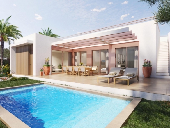 Villa en venta de obra nueva con piscina Golf Orihuela