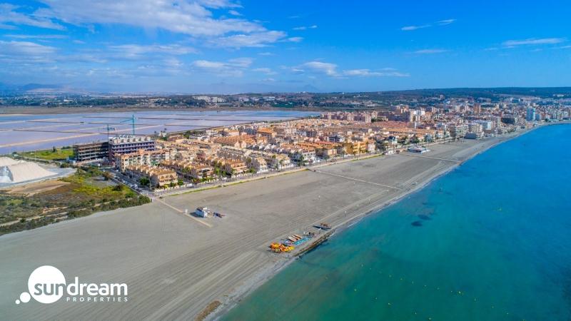 Ático en venta obra nueva con solárium en Santa Pola