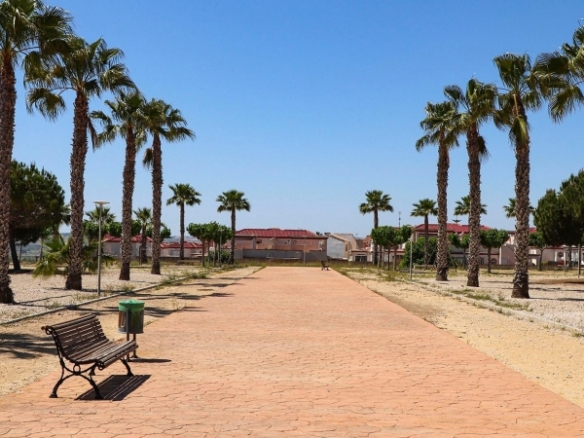 Villa de lujo de 4 dormitorios en una planta con piscina privada y sótano en la urbanización La Marina(San Fulgencio)