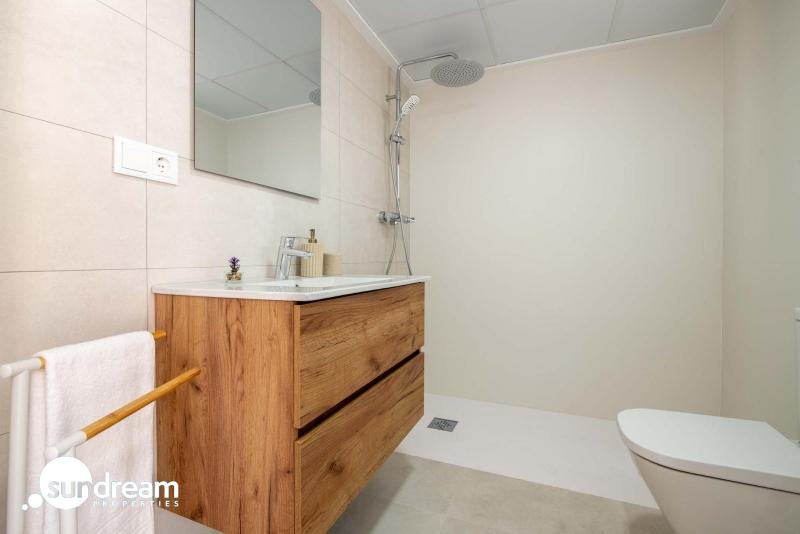 Chalet adosado en venta obra nueva con piscina en Cox