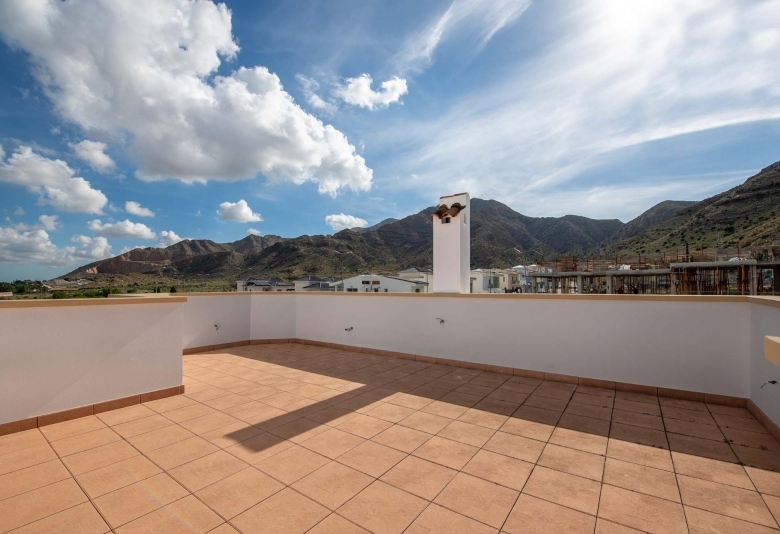 Chalet adosado en venta obra nueva con piscina en Cox