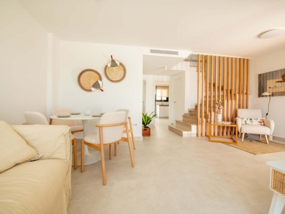 Chalet adosado en venta obra nueva con piscina en Cox