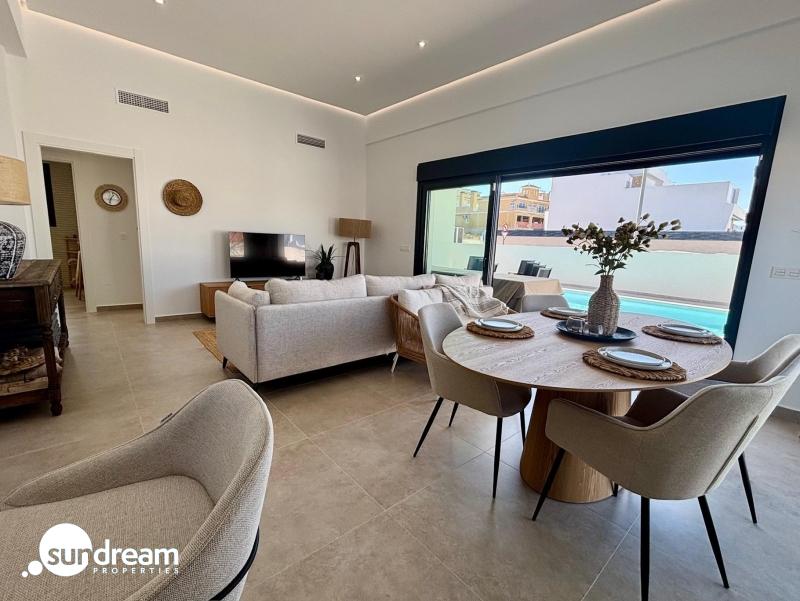 g_42059-14-4 Villa de nueva construción con 3 dormitorios y piscina privada a la venta en Rafal(Alicante)