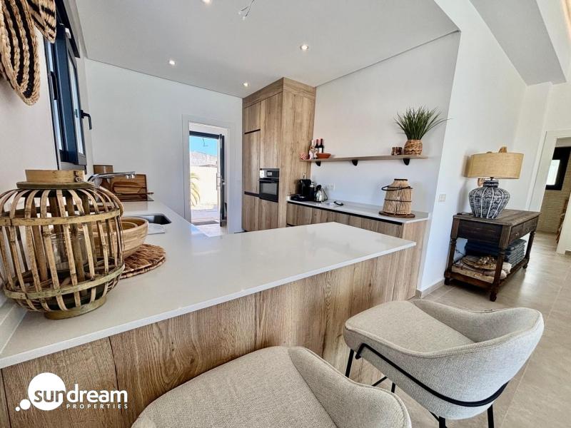 g_42059-14-7 Villa de nueva construción con 3 dormitorios y piscina privada a la venta en Rafal(Alicante)