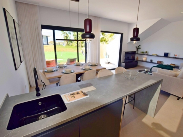 Piso en venta 3 habitaciones y garaje Alhama de Murcia