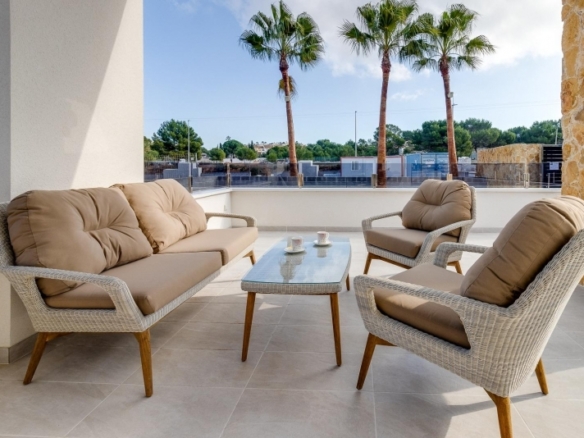 Bungalow de planta alta con 2 dormitorios a la venta en Lo Marabú, Ciudad Quesada