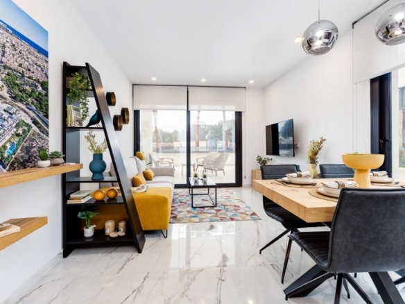 Bungalow de planta alta con 2 dormitorios a la venta en Lo Marabú, Ciudad Quesada