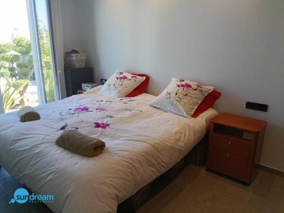 Villa en venta con piscina La Finca Golf Resort Algorfa
