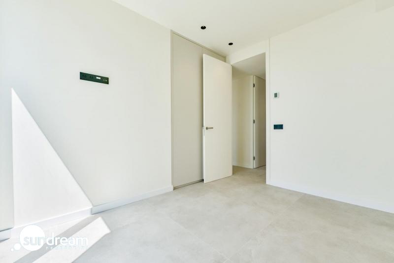 Villa en venta obra nueva con piscina  en Finestrat