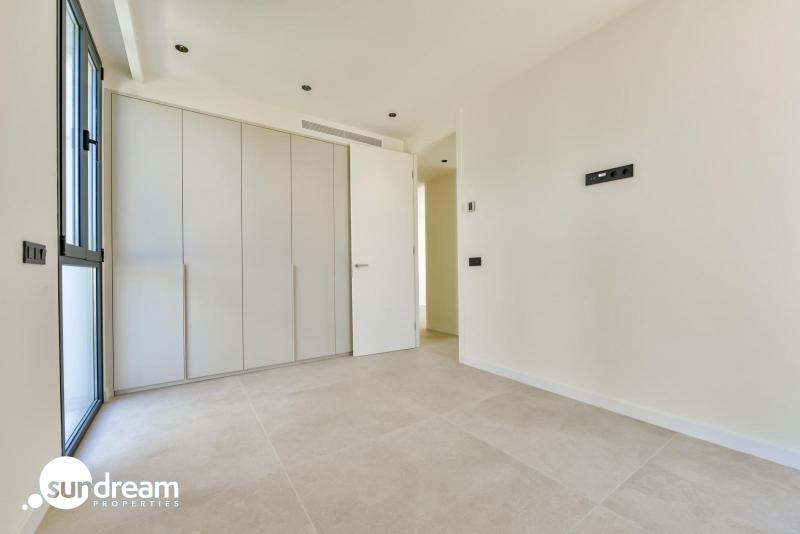 g_42653-16-15 Villa en venta obra nueva con piscina en Finestrat