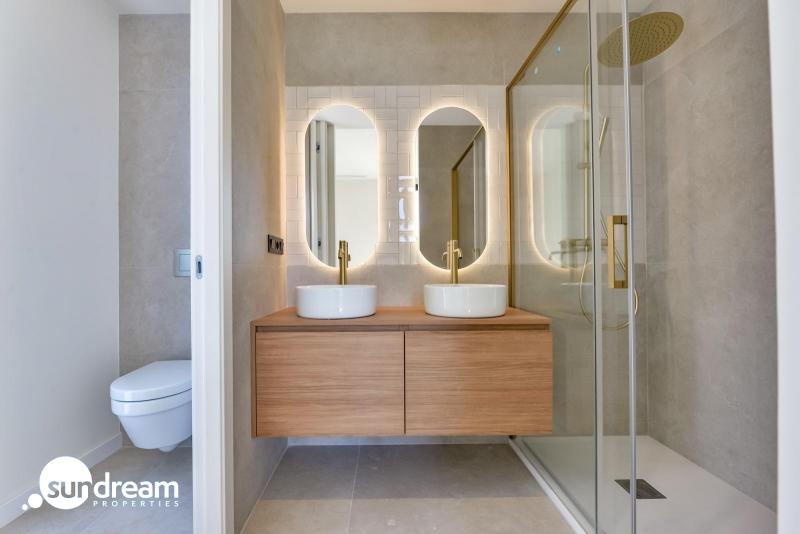 Villa en venta obra nueva con piscina  en Finestrat