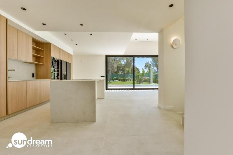 g_42653-16-3 Villa en venta obra nueva con piscina en Finestrat