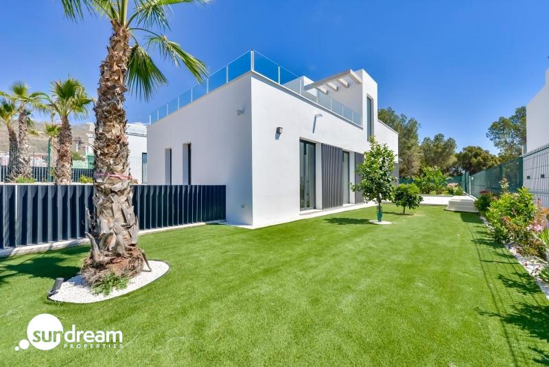 g_42653-16-39 Villa en venta obra nueva con piscina en Finestrat
