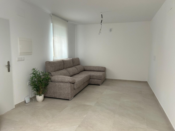 Casa de pueblo reformada en venta Hurchillo Orihuela