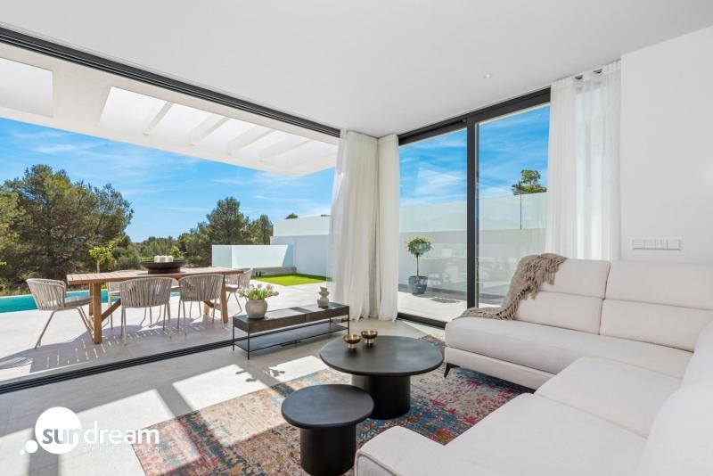 g_42845-10-15 Villa de nueva construcción de 3 dormitorios con piscina privada y sótano con garaje y trastero a la venta en Polop