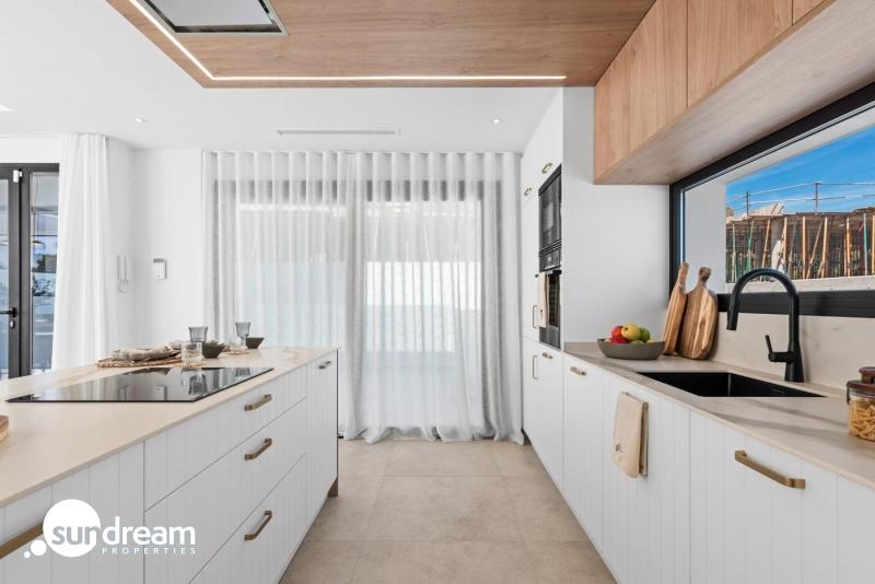 g_42845-10-9 Villa de nueva construcción de 3 dormitorios con piscina privada y sótano con garaje y trastero a la venta en Polop