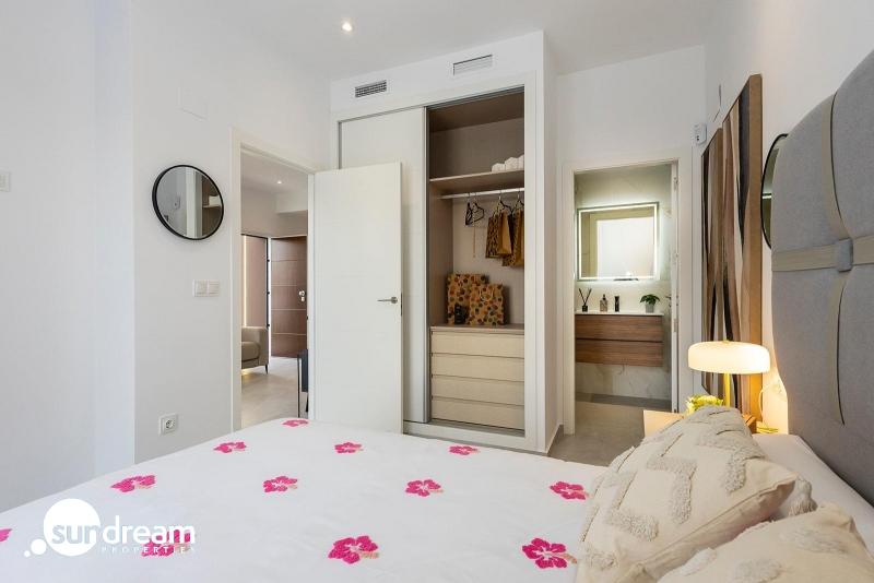 g_42900-10-16 Villa pareada con 2 dormitorios y piscina privada en Golf Resort a la venta(Orihuela)