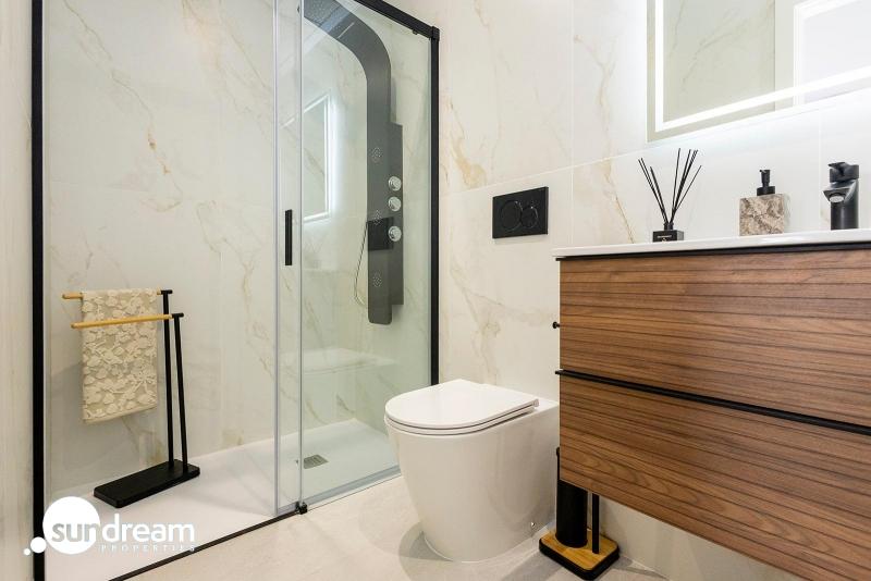 g_42900-10-17 Villa pareada con 2 dormitorios y piscina privada en Golf Resort a la venta(Orihuela)