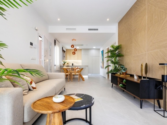 Villa pareada con 2 dormitorios y piscina privada en Golf Resort a la venta(Orihuela)