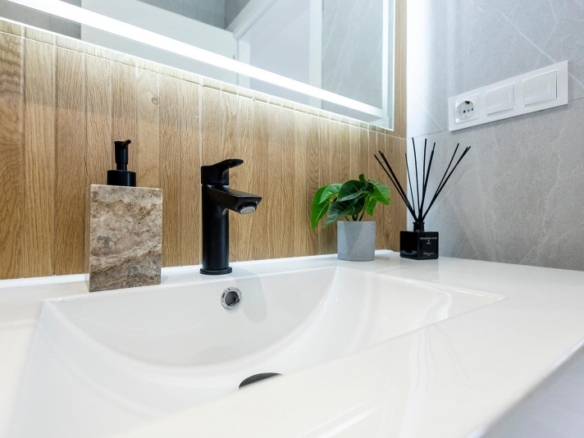 Villa pareada con 2 dormitorios y piscina privada en Golf Resort a la venta(Orihuela)