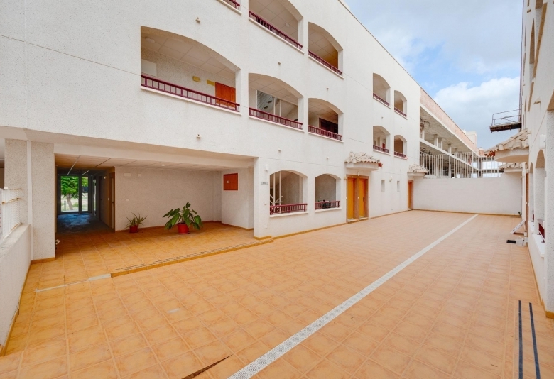 Apartamento en venta de 1 dormitorio en San Fulgencio(Alicante)
