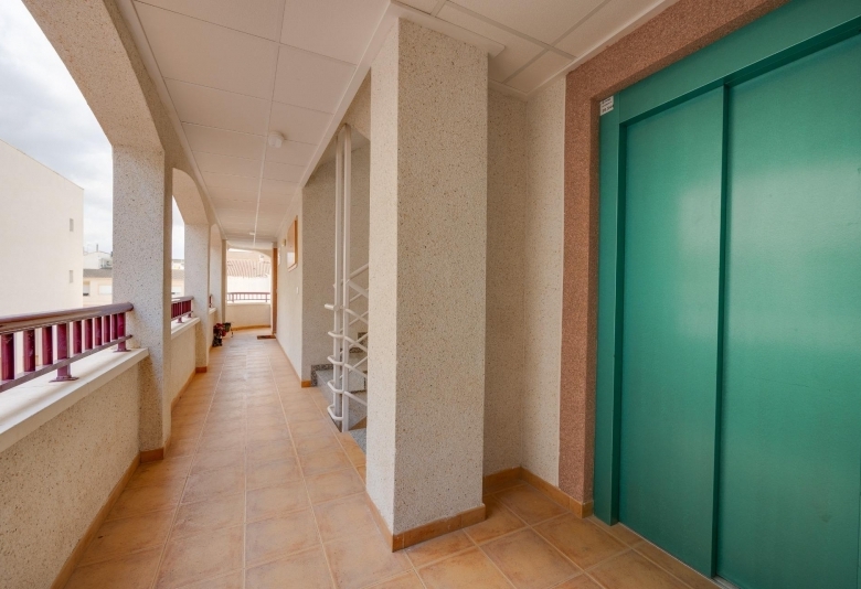Apartamento en venta de 1 dormitorio en San Fulgencio(Alicante)