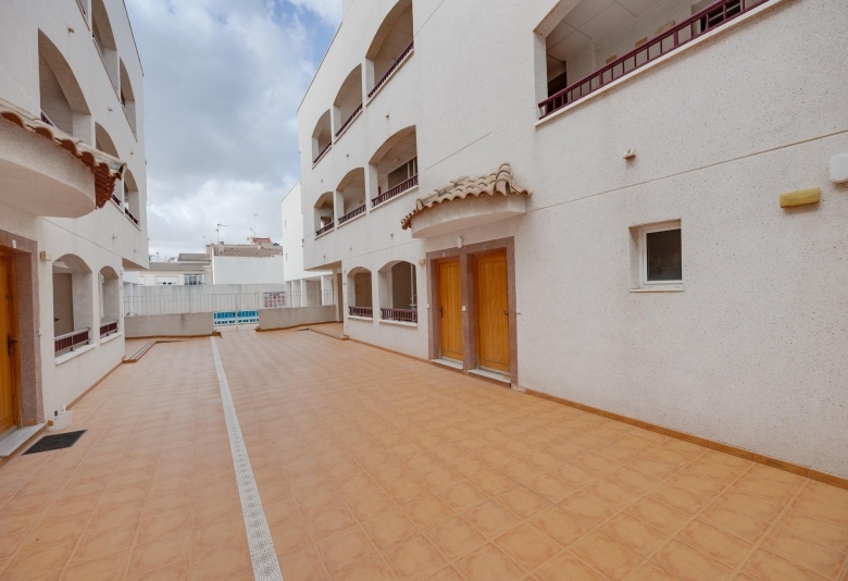 Apartamento en venta de 1 dormitorio en San Fulgencio(Alicante)