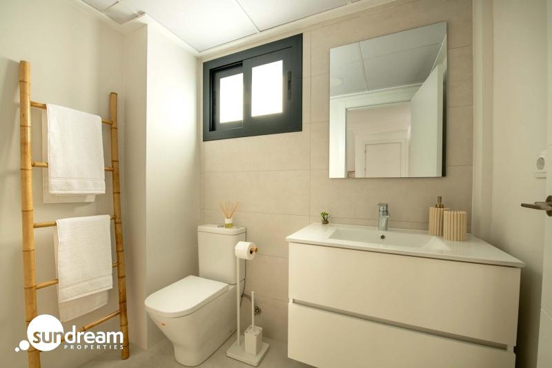 g_43160-13-7 Bungalow de planta baja con 2 dormitorios y jardín privado a la venta en Cox(Alicante)