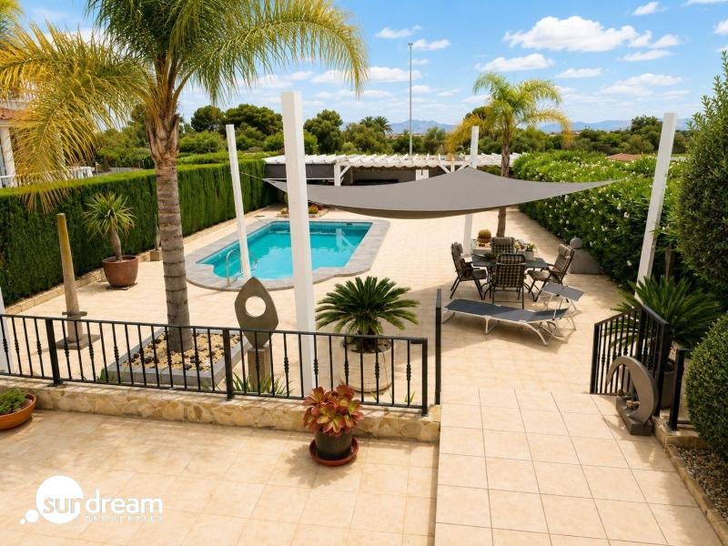 g_43304-38-2 Villa independiente en venta El Oasis San Fulgencio