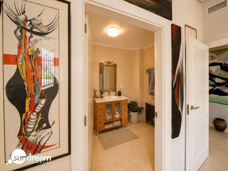 g_43304-38-25 Villa independiente en venta El Oasis San Fulgencio