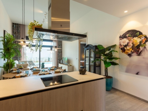 Villa pareada con 3 dormitorios y piscina privada a la venta en La Finca Golf Resort, Algorfa