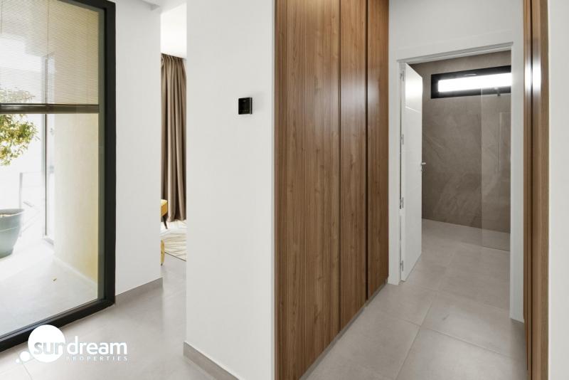 g_43473-9-12 Villa en una sola planta con 3 dormitorios y piscina privada a la venta en resort de golf(Murcia)