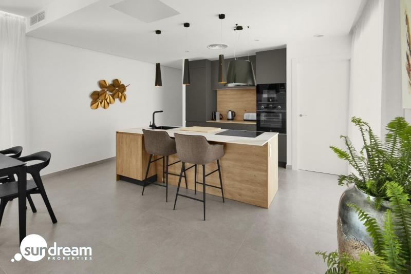 g_43473-9-4 Villa en una sola planta con 3 dormitorios y piscina privada a la venta en resort de golf(Murcia)