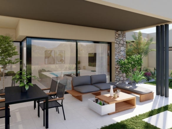 Villa de 3 dormitorios en una sola planta con piscina privada en resort de golf a la venta en Murcia