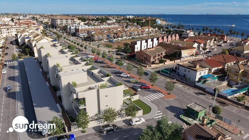 g_43493-10-8 Ático de 2 dormitorios con solarium privado y magnificas vistas al mar a 250m de la playa en Los Alcázares(Murcia)