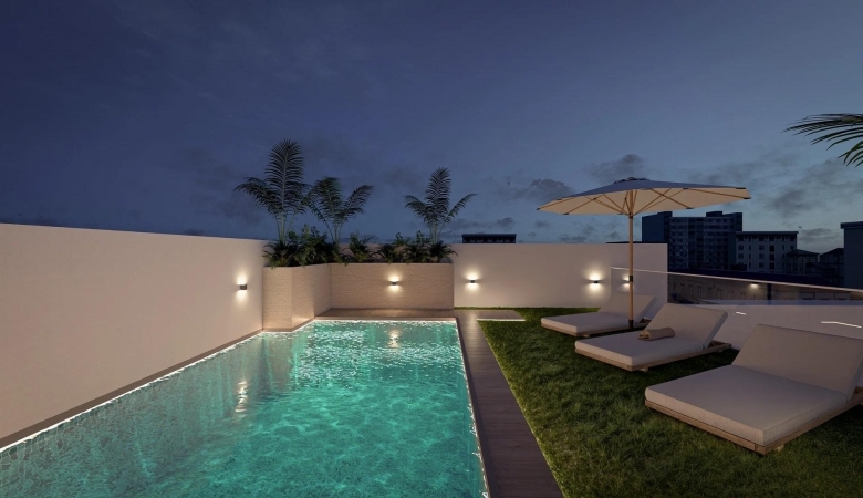 Ático de 1 dormitorio con solarium privado a 800m de la playa y el paseo marítimo en Torrevieja(Alicante)