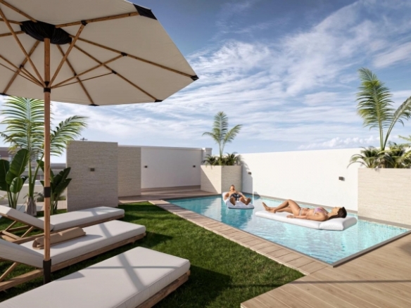 Ático de 1 dormitorio con solarium privado a 800m de la playa y el paseo marítimo en Torrevieja(Alicante)