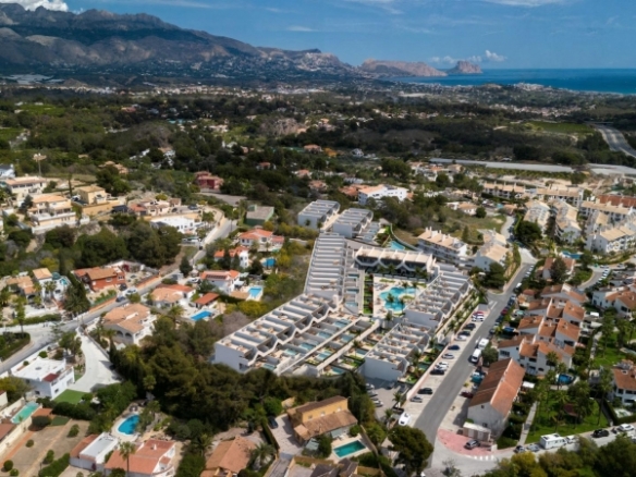 Apartamento de nueva construcción con 3 dormitorios y vistas abiertas en Alfaz del Pi(Alicante)