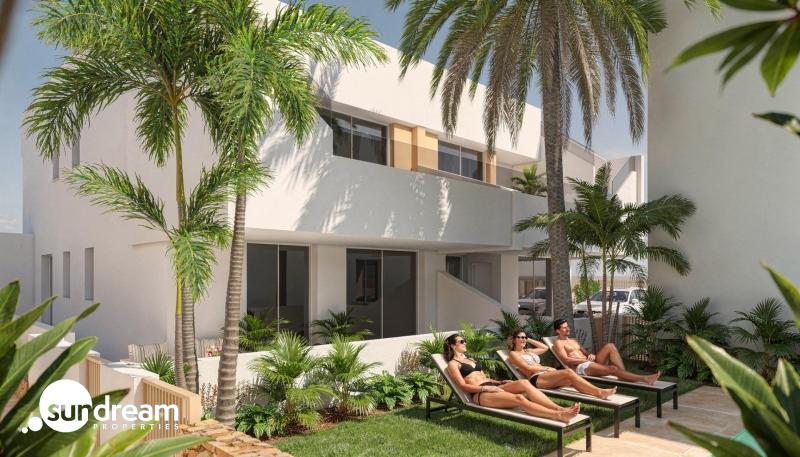 g_43541-20-11 Bungalow de planta alta con 3 dormitorios y solarium privado a la venta en Pilar de la Horadada