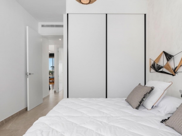 Apartamento de planta baja con 2 dormitorios a la venta en Benijófar(Alicante)
