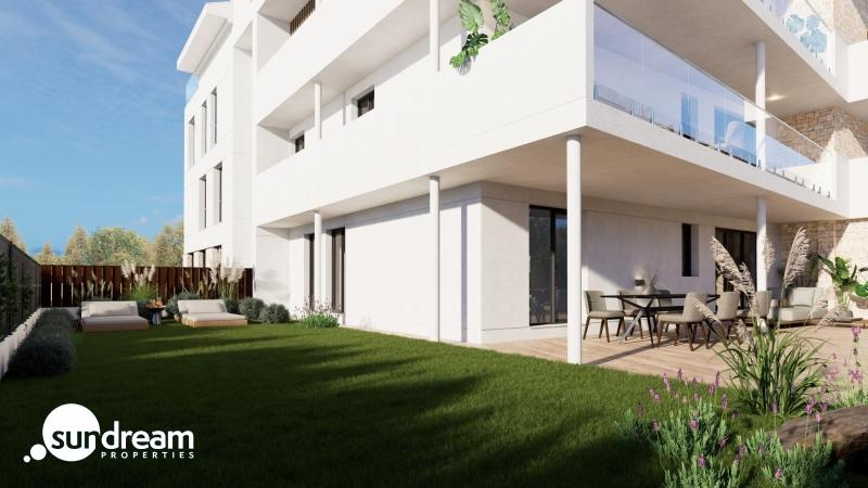 Apartamento de planta baja con 2 dormitorios y amplia terraza a 100 metros del mar en Jávea(Alicante)
